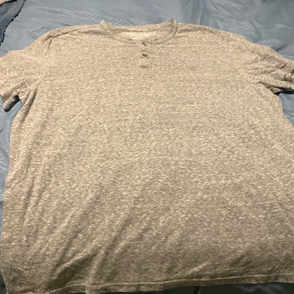 Men’s American Eagle shirt - Athletic Fit